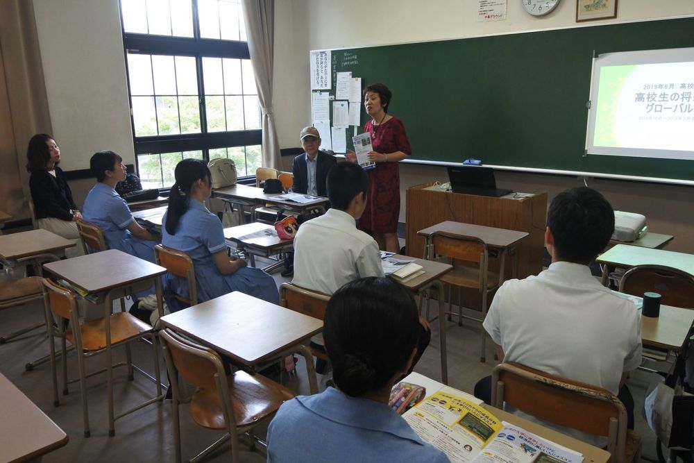 北九州ルーテル学院大学,訪問對其學生說明開南大學現況圖片